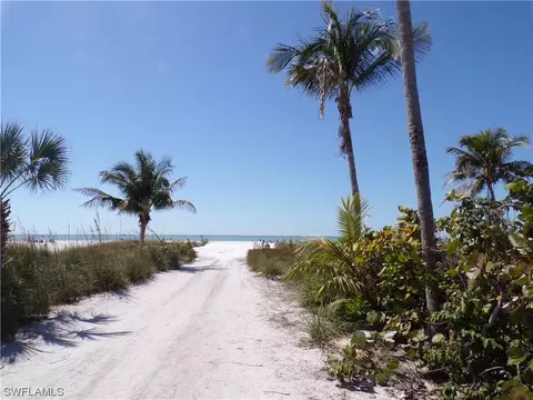 5871 Estero Blvd, Fort Myers Beach, FL 33931