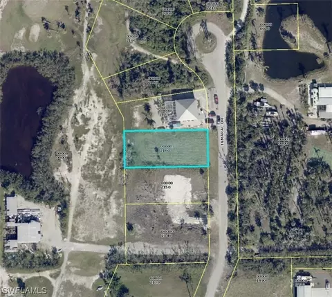 14471 Tamarac Dr, Bokeelia, FL 33922
