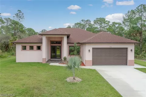 1114 Oak Ave, Lehigh Acres, FL 33972