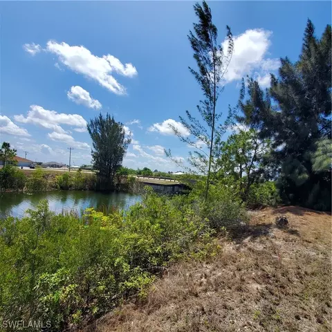 1601 NW 9th Pl, Cape Coral, FL 33993