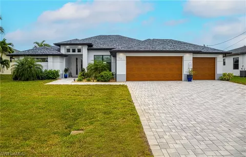 912 SW 36th Ter, Cape Coral, FL 33914