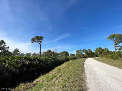 2381 Christopher Ln, Clewiston, FL 33440 photo 3