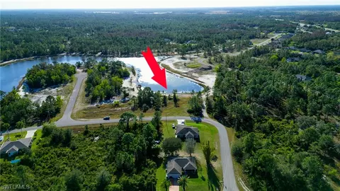 412 Juneau Dr, Lehigh Acres, FL 33974