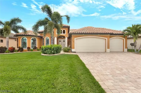 2204 SW 28th St, Cape Coral, FL 33914