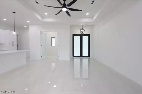 910 Aletha Ave S, Lehigh Acres, FL 33974