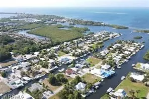 16197 Buccaneer St, Bokeelia, FL 33922