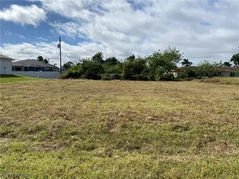 116-118 Jenna Ave S, Lehigh Acres, FL 33973
