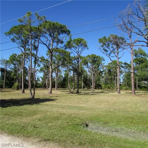 4652 Courtney Rd, Saint James City, FL 33956