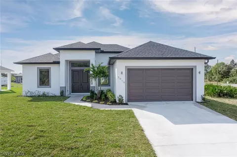 3919 38th St SW, Lehigh Acres, FL 33976