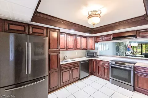 16540 Partridge Club Rd #104, Fort Myers, FL 33908