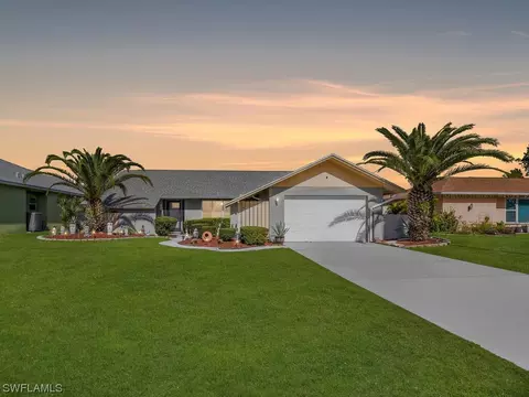 2219 Everest Pkwy, Cape Coral, FL 33904