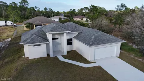 941 Sterling St E, Lehigh Acres, FL 33974