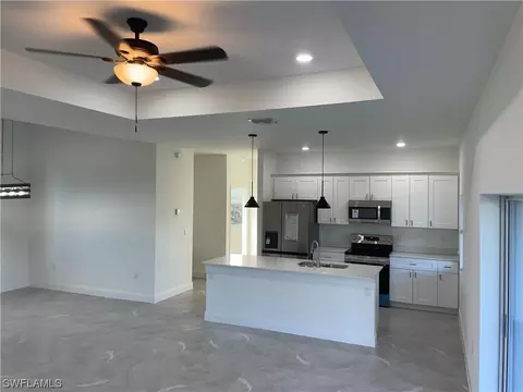 716 Clancy St E, Lehigh Acres, FL 33974 photo 5