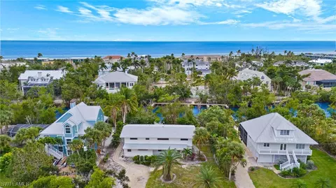931 S Yachtsman Dr, Sanibel, FL 33957