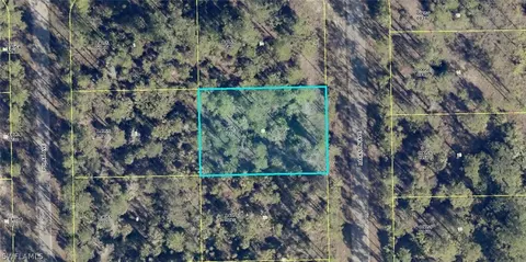 2121 Jackson Ave, Alva, FL 33920