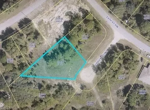 1404-1406 Hidden Pt, Lehigh Acres, FL 33973
