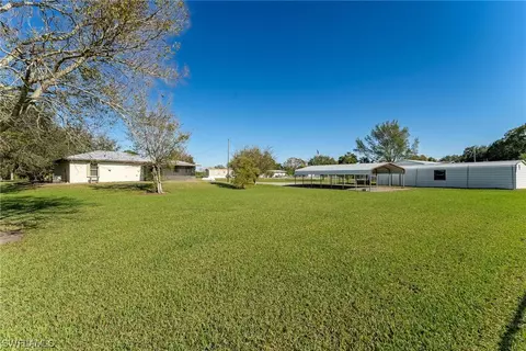1140 Sealey Rd, Moore Haven, FL 33471 photo 4