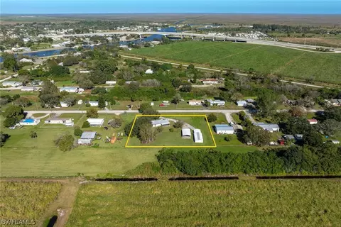 1140 Sealey Rd, Moore Haven, FL 33471 photo 5