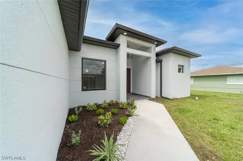 363 Ranier Ave, Lehigh Acres, FL 33974