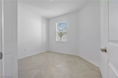 2012 Vermont Ln, Naples, FL 34120 photo 4