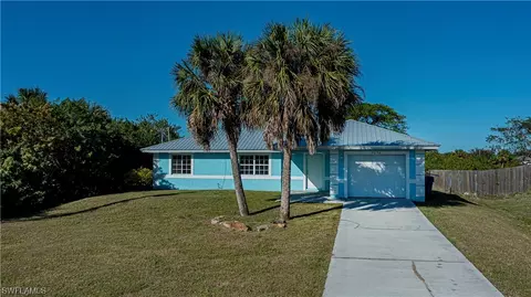 3094 E Briarwood Cir, Labelle, FL 33935