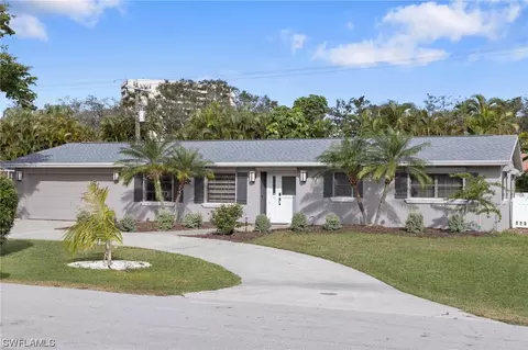 993 N Town And River Dr, Fort Myers, FL 33919