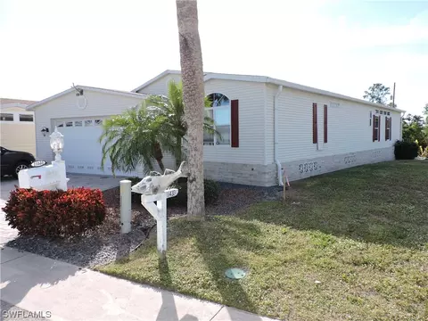 11440 Dogwood Ln, Fort Myers Beach, FL 33931