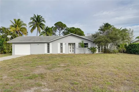 27600 Imperial River Rd, Bonita Springs, FL 34134