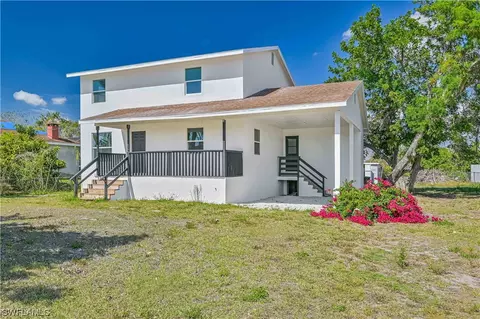 2704 23rd St SW, Lehigh Acres, FL 33976