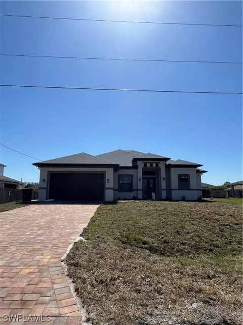 3717 7th St W, Lehigh Acres, FL 33971