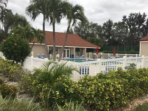9627 Eaton Gardens Ln #202, Fort Myers, FL 33919