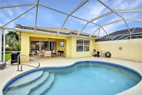 28249 Islet Trl, Bonita Springs, FL 34135