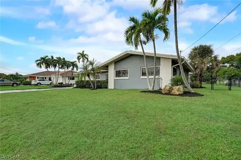 5240 SW 3rd Ave, Cape Coral, FL 33914