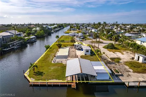 2680 N Ibis Ct, Saint James City, FL 33956