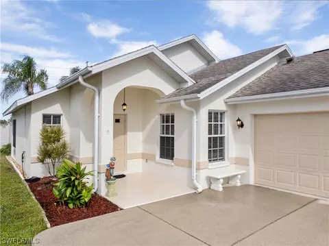 3561 Gloxinia Dr, North Fort Myers, FL 33917
