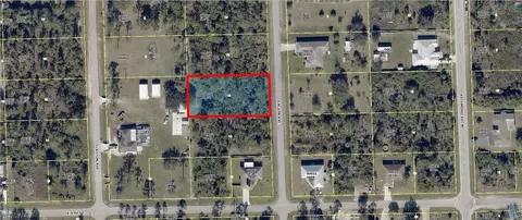 905 Calvin Ave, Lehigh Acres, FL 33936