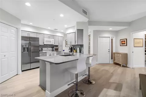 9160 Southmont Cv #201, Fort Myers, FL 33908