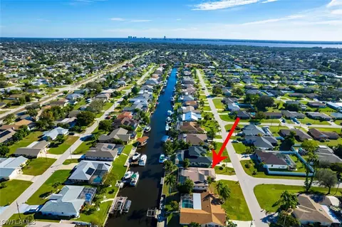 1713 SE 10th St, Cape Coral, FL 33990