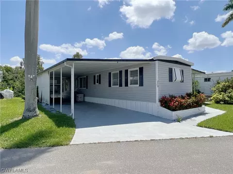 94 Sun Cir, Fort Myers, FL 33905