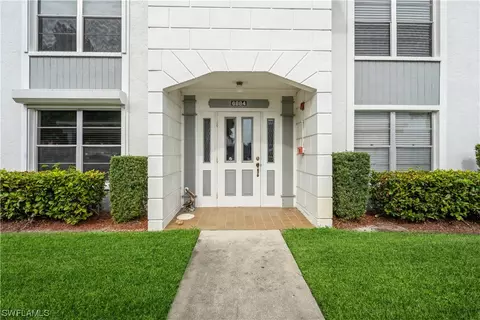 6884 Sandtrap Dr #3, Fort Myers, FL 33919