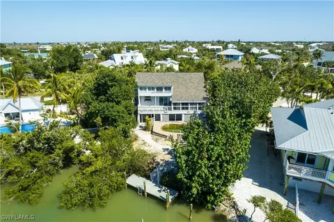 2479 Blind Pass Ct, Sanibel, FL 33957