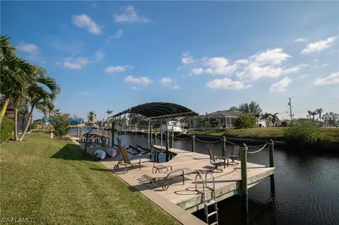 600 SW 43rd Ter, Cape Coral, FL 33914