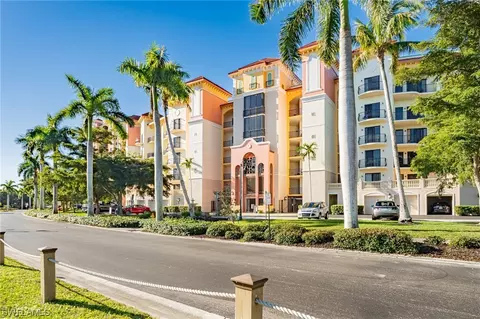 5704 Cape Harbour Dr #506, Cape Coral, FL 33914
