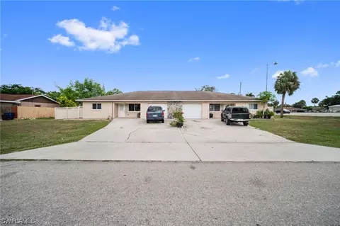 11485487 Orange Blossom Dr, Bonita Springs, FL 34135