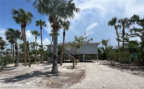 6460 Pine Ave, Sanibel, FL 33957