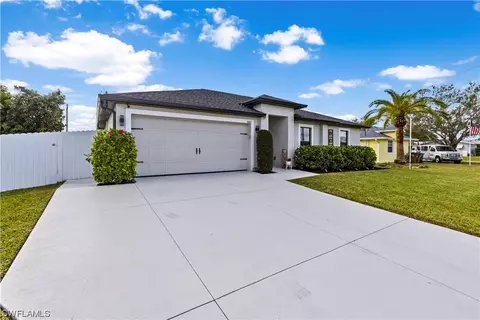 4407 Coronado Pkwy, Cape Coral, FL 33904
