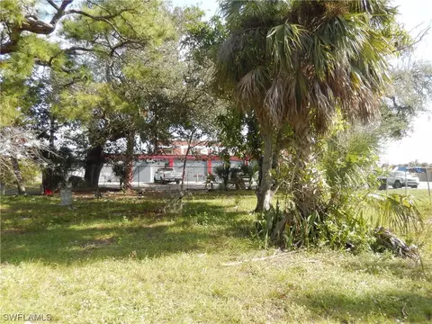 2325 Royal Palm Ave, Fort Myers, FL 33916