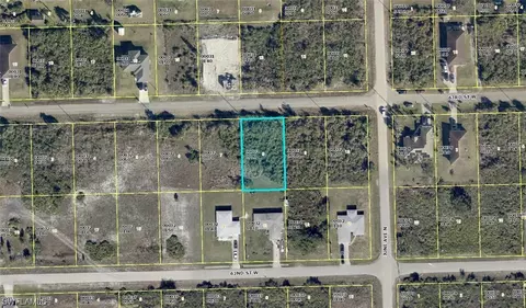 2905 63rd St W, Lehigh Acres, FL 33971