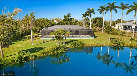 9406 Beverly Ln, Sanibel, FL 33957