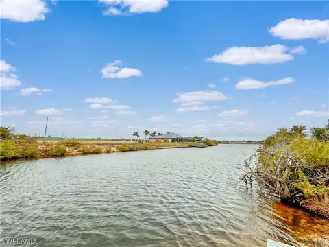 1013 NW 33rd Ave, Cape Coral, FL 33993
